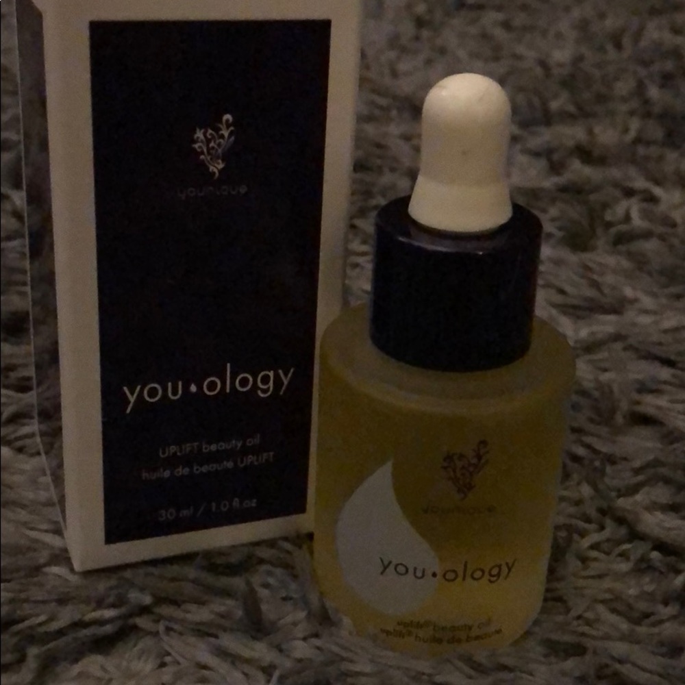 Younique Youology Uplift Beauty Oil
